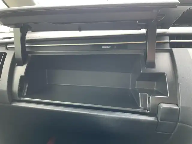トヨタ プリウス S ツーリングセレクション 福岡県 2014(平26)年 7万km ボルドーマイカメタリック 前方ドラレコ/HIDライト/衝突軽減ブレーキ/クルコン/ETC/バックカメラ/純正ナビ　/フルセグTV/Bluetooth/純正アルミホイール/純正フロアマット