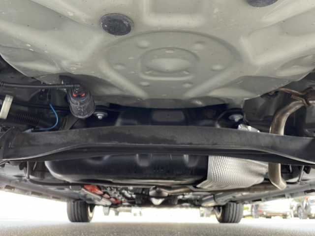 トヨタ アクア GRスポーツ 山口県 2023(令5)年 1.1万km プラチナホワイトパールマイカ 純正ディスプレイオーディオ/・Bluetooth接続/・ナビキッド/・Miracast/・applecarplay/アラウンドビューモニター/ビルトインETC/ドライブレコーダー/ワンオーナー/Toyota Safety Sense/・プリクラッシュセーフティ/・レーントレーシングアシスト/・ロードサインアシスト/・レーダークルーズコントロール/・先行車発進告知機能/・ブラインドスポットモニター/・クリアランスソナー/・リヤクロストラフィックアラート/・パーキングサポートブレーキ/・ドライブモードセレクトスイッチ/ハーフレザーシート/シートヒーター/ステアリングヒーター/純正フロアマット/スマートキー/プッシュスタート/スペアキー1本/純正17インチアルミホイール/純正LEDライト/ドアバイザー/ウィンカーミラー