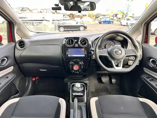 日産 ノート e－パワー X 宮城県 2017(平29)年 5.8万km ガーネットレッド インテリジェントエマージェンシーブレーキ/車線逸脱警報/純正ナビ（MM316D-W）/・CD/DVD/・Bluetooth/・フルセグTV/バックカメラ/ドライブレコーダー/ETC/オートライト/スマートキー＆プッシュスタート/スペアキー1本/電動格納ミラー/純正フロアマット/Wエアバッグ