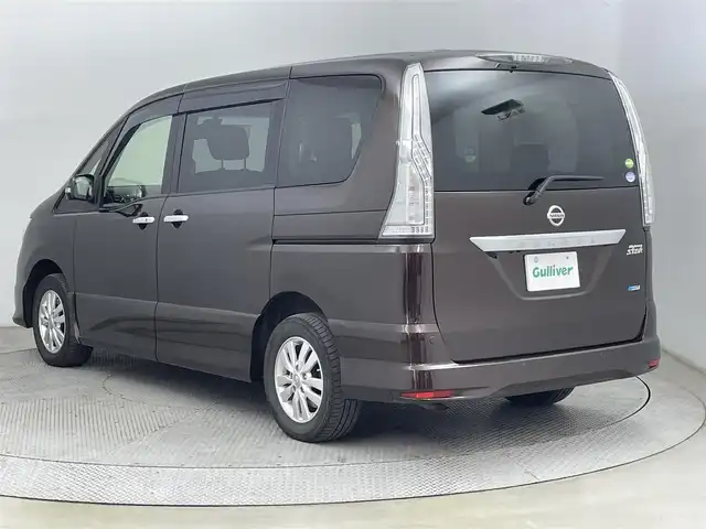 日産 セレナ ハイウェイスター Vセレ+SaftyⅡ 道央・札幌 2015(平27)年 8.1万km インペリアルアンバーP ・４WD/・純正ナビ/　CD/DVD/SD/BT/フルセグ/・アラウンドビューモニター/・ETC/・エマージェンシーブレーキ/・レーンキープアシスト/・両側パワースライドドア/・横滑り防止/・LEDヘッドライト/・フォグライト/・オートライト/・プッシュスタート/・スマートキー/・純正フロアマット/・ドアバイザー/・純正AW/・社外AW付スタッドレス積込（195/65/R15）