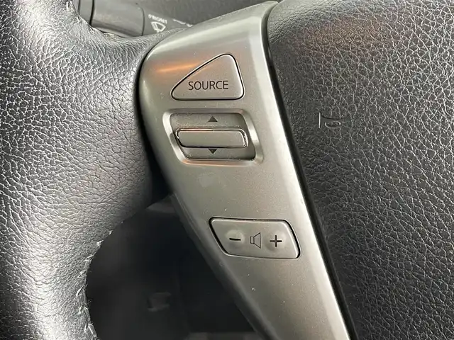 日産 セレナ ハイウェイスター Vセレ+SaftyⅡ 道央・札幌 2015(平27)年 8.1万km インペリアルアンバーP ・４WD/・純正ナビ/　CD/DVD/SD/BT/フルセグ/・アラウンドビューモニター/・ETC/・エマージェンシーブレーキ/・レーンキープアシスト/・両側パワースライドドア/・横滑り防止/・LEDヘッドライト/・フォグライト/・オートライト/・プッシュスタート/・スマートキー/・純正フロアマット/・ドアバイザー/・純正AW/・社外AW付スタッドレス積込（195/65/R15）