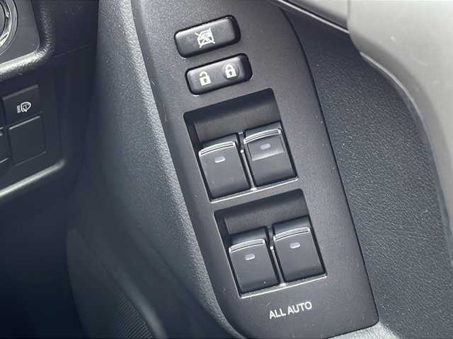トヨタ ランドクルーザー プラド TX Lパッケージ マットブラED 山口県 2023(令5)年 2.5万km ブラック 4WD/純正ナビ/・AM/FM/USB/Miracast/Bluetooth/パノラミックビューモニター/Toyota Safety Sense/・プリクラッシュセーフティ/・レーンディパーチャーアラート/・オートマチックハイビーム/・レーダークルーズコントロール/・クリアランスソナー/ETC2.0/前後ドライブレコーダー/純正フロアマット/レザーシート/前席パワーシート/シートエアコン/シートヒーター/左右独立フルオートエアコン/スマートキー/スペアキー/18インチ純正アルミホイール/純正LEDヘッドライト/フォグランプ/オートライト/ルーフレール/取扱説明書/保証書