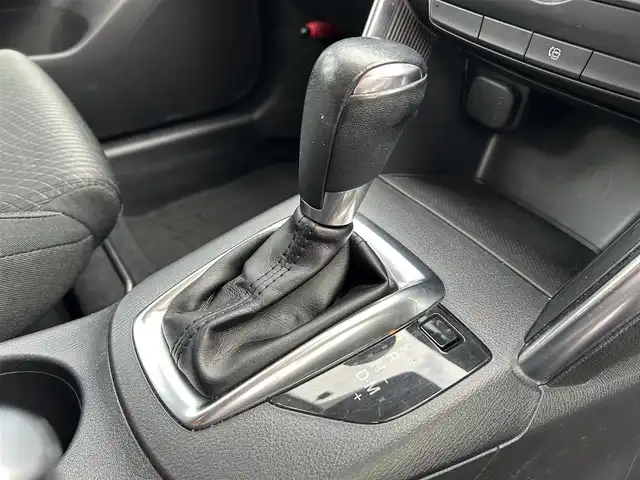 マツダ ＣＸ－５ 20S 三重県 2013(平25)年 6.6万km クリスタルホワイトパールマイカ 登録時65554km/ワンオーナー/社外ナビ(FM/AM/CD/DVD/Bluetooth/フルセグTV)/バックカメラ/ETC/禁煙車/TCS/RVM/i-stop/AFS/クルーズコントロール/社外フロアマット/スペアキー1本/AUTOライト(LED)/フォグランプ(LED)/12V120W/プッシュスタート/電格ミラー