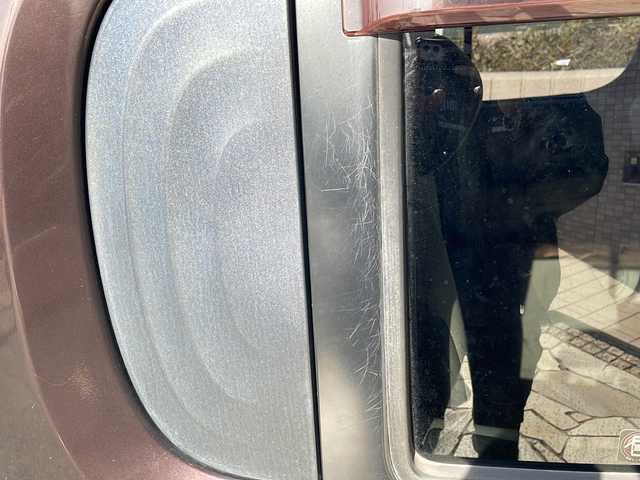 日産 キューブ 15X Vセレクション 静岡県 2009(平21)年 12.8万km デザートアンバー 社外メモリナビ/・CD/・DVD/・フルセグＴＶ/・AM/・FM/主要装備/・衝突軽減/・横滑り防止装置/・レーンキープ/・ETC/・純正フロアマット/・社外アルミホイール/・LEDヘッドライト/・オートライト/・フォグランプ/・オートエアコン/・スマートキー/・プッシュスタート