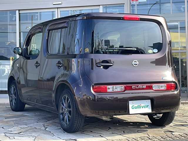 日産 キューブ 15X Vセレクション 静岡県 2009(平21)年 12.8万km デザートアンバー 社外メモリナビ/・CD/・DVD/・フルセグＴＶ/・AM/・FM/主要装備/・衝突軽減/・横滑り防止装置/・レーンキープ/・ETC/・純正フロアマット/・社外アルミホイール/・LEDヘッドライト/・オートライト/・フォグランプ/・オートエアコン/・スマートキー/・プッシュスタート