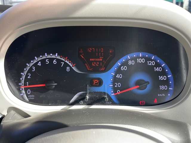 日産 キューブ 15X Vセレクション 静岡県 2009(平21)年 12.8万km デザートアンバー 社外メモリナビ/・CD/・DVD/・フルセグＴＶ/・AM/・FM/主要装備/・衝突軽減/・横滑り防止装置/・レーンキープ/・ETC/・純正フロアマット/・社外アルミホイール/・LEDヘッドライト/・オートライト/・フォグランプ/・オートエアコン/・スマートキー/・プッシュスタート