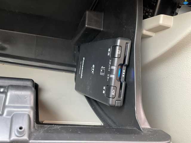 スズキ エブリィ ワゴン PZターボ スペシャル 新潟県 2022(令4)年 4.6万km パールホワイト 4WD/社外SDナビ(CN-HE01WD)/CD/DVD/BT/フルセグテレビ/SDミュージックサーバー/バックカメラ/ETC/ドライブレコーダー/衝突被害軽減ブレーキ/レーンキープアシスト/両側パワースライドドア/革調シートカバー/運転席シートヒーター/ステアリングスイッチ/コーナーセンサー/スマートキー/プッシュスタート/キセノンヘッドライト/オートライト/オートハイビーム/フォグランプ/純正14インチアルミホイール