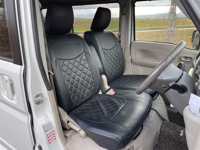 スズキ エブリィ ワゴン PZターボ スペシャル 新潟県 2022(令4)年 4.6万km パールホワイト 4WD/社外SDナビ(CN-HE01WD)/CD/DVD/BT/フルセグテレビ/SDミュージックサーバー/バックカメラ/ETC/ドライブレコーダー/衝突被害軽減ブレーキ/レーンキープアシスト/両側パワースライドドア/革調シートカバー/運転席シートヒーター/ステアリングスイッチ/コーナーセンサー/スマートキー/プッシュスタート/キセノンヘッドライト/オートライト/オートハイビーム/フォグランプ/純正14インチアルミホイール