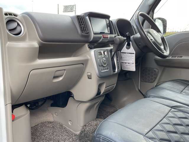 スズキ エブリィ ワゴン PZターボ スペシャル 新潟県 2022(令4)年 4.6万km パールホワイト 4WD/社外SDナビ(CN-HE01WD)/CD/DVD/BT/フルセグテレビ/SDミュージックサーバー/バックカメラ/ETC/ドライブレコーダー/衝突被害軽減ブレーキ/レーンキープアシスト/両側パワースライドドア/革調シートカバー/運転席シートヒーター/ステアリングスイッチ/コーナーセンサー/スマートキー/プッシュスタート/キセノンヘッドライト/オートライト/オートハイビーム/フォグランプ/純正14インチアルミホイール