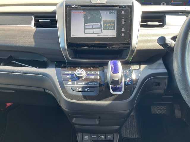 ホンダ フリード ハイブリット EX 長崎県 2016(平28)年 5.5万km クリスタルブラックパール 純正メモリーナビ/CD/DVD/BT/HDMI/USB/フルセグTV/バックカメラ/両側パワースライドドア/ホンダセンシング/レーダークルーズコントロール/レーンキープアシスト/ハーフレザーシート/D/N席シートヒーター/ドライブレコーダー前後/ステアリングスイッチ/LEDヘッドライト/ビルトインETC