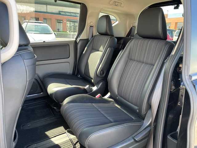 ホンダ フリード ハイブリット EX 長崎県 2016(平28)年 5.5万km クリスタルブラックパール 純正メモリーナビ/CD/DVD/BT/HDMI/USB/フルセグTV/バックカメラ/両側パワースライドドア/ホンダセンシング/レーダークルーズコントロール/レーンキープアシスト/ハーフレザーシート/D/N席シートヒーター/ドライブレコーダー前後/ステアリングスイッチ/LEDヘッドライト/ビルトインETC