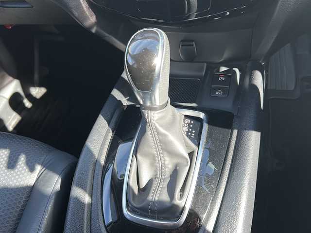 日産 エクストレイル 20Xi Vセレクション 大阪府 2021(令3)年 5.6万km ブリリアントホワイトパール ワンオーナー/純正ナビ/フルセグテレビ/BTオーディオ/CD/DVD/全方位カメラ/前席パワーシート/全席シートヒーター/パワーバックドア/ETC/LEDヘッドライト/純正18インチAW/純正フロアマット/電動パーキングブレーキ/プロパイロット