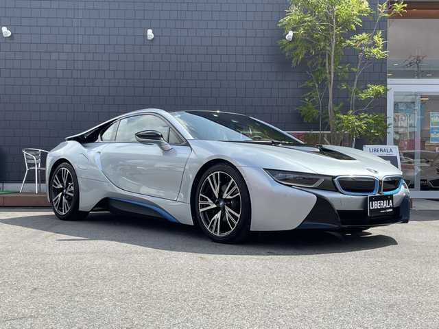 ｂｍｗ ｉ８ ベースグレード 15年式 平成27年式 シルバー Id 中古車検索のガリバー