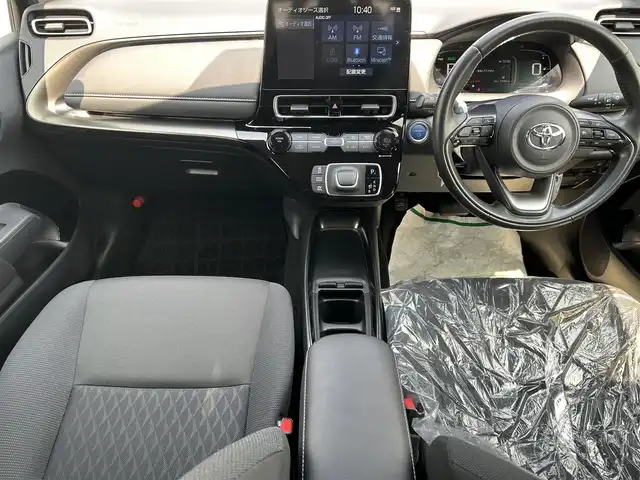 トヨタ アクア Z 岡山県 2022(令4)年 5.8万km ブラックマイカ 禁煙車/純正メーカーナビ/Bluetooth/フルセグ/USB/ラジオ/ETC/追従型クルーズコントロール/AC100V/バックカメラ/LEDヘッドランプ/本革巻きステアリングホイール/純正15インチアルミホイール/電動格納ウインカーミラー/オートハイビーム/純正フロアマット/スペアキー×１/プッシュスタート/スマートキー/衝突軽減システム/横滑り防止装置/車線逸脱防止システム