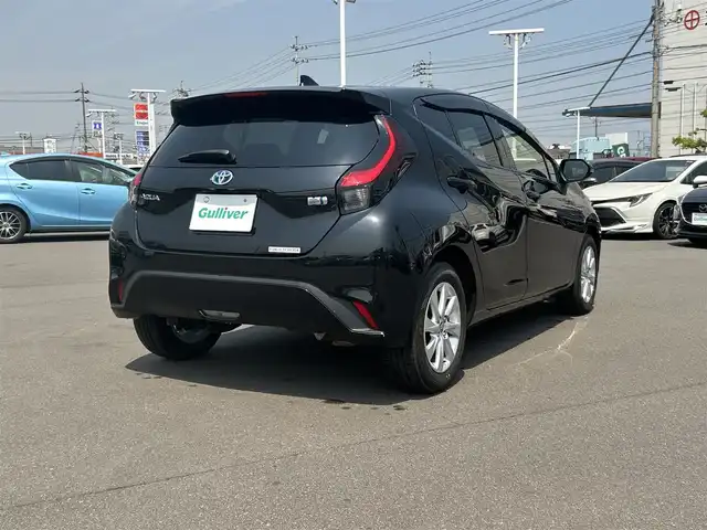 トヨタ アクア Z 岡山県 2022(令4)年 5.8万km ブラックマイカ 禁煙車/純正メーカーナビ/Bluetooth/フルセグ/USB/ラジオ/ETC/追従型クルーズコントロール/AC100V/バックカメラ/LEDヘッドランプ/本革巻きステアリングホイール/純正15インチアルミホイール/電動格納ウインカーミラー/オートハイビーム/純正フロアマット/スペアキー×１/プッシュスタート/スマートキー/衝突軽減システム/横滑り防止装置/車線逸脱防止システム