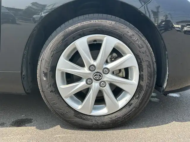 トヨタ アクア Z 岡山県 2022(令4)年 5.8万km ブラックマイカ 禁煙車/純正メーカーナビ/Bluetooth/フルセグ/USB/ラジオ/ETC/追従型クルーズコントロール/AC100V/バックカメラ/LEDヘッドランプ/本革巻きステアリングホイール/純正15インチアルミホイール/電動格納ウインカーミラー/オートハイビーム/純正フロアマット/スペアキー×１/プッシュスタート/スマートキー/衝突軽減システム/横滑り防止装置/車線逸脱防止システム