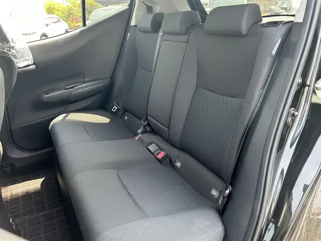 トヨタ アクア Z 岡山県 2022(令4)年 5.8万km ブラックマイカ 禁煙車/純正メーカーナビ/Bluetooth/フルセグ/USB/ラジオ/ETC/追従型クルーズコントロール/AC100V/バックカメラ/LEDヘッドランプ/本革巻きステアリングホイール/純正15インチアルミホイール/電動格納ウインカーミラー/オートハイビーム/純正フロアマット/スペアキー×１/プッシュスタート/スマートキー/衝突軽減システム/横滑り防止装置/車線逸脱防止システム