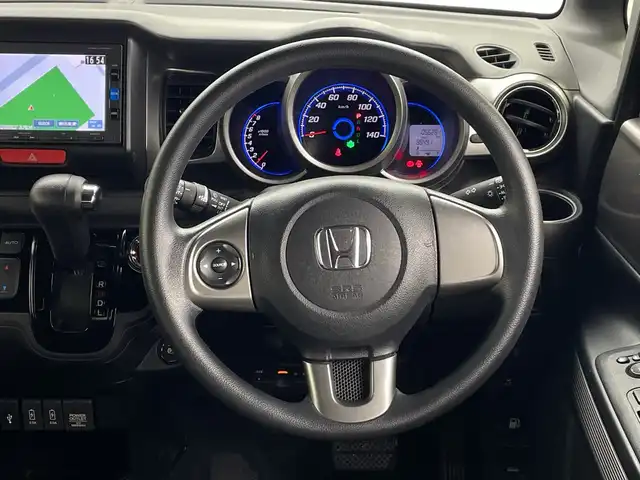 ホンダ Ｎ ＢＯＸ スラッシュ G Lパッケージ 鹿児島県 2017(平29)年 5.7万km パール ワンオーナー/禁煙者/純正ナビ/CD/DVD/BTオーディオ/フルセグテレビ/バックカメラ/純正フロアマット/USB/ビルトインETC/オートエアコン/ステアリングスイッチ