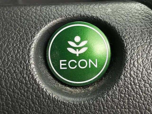 ホンダ Ｎ ＢＯＸ スラッシュ G Lパッケージ 鹿児島県 2017(平29)年 5.7万km パール ワンオーナー/禁煙者/純正ナビ/CD/DVD/BTオーディオ/フルセグテレビ/バックカメラ/純正フロアマット/USB/ビルトインETC/オートエアコン/ステアリングスイッチ