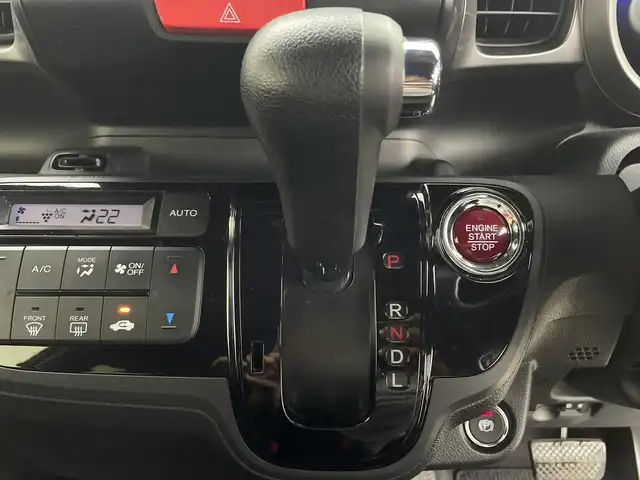 ホンダ Ｎ ＢＯＸ スラッシュ G Lパッケージ 鹿児島県 2017(平29)年 5.7万km パール ワンオーナー/禁煙者/純正ナビ/CD/DVD/BTオーディオ/フルセグテレビ/バックカメラ/純正フロアマット/USB/ビルトインETC/オートエアコン/ステアリングスイッチ