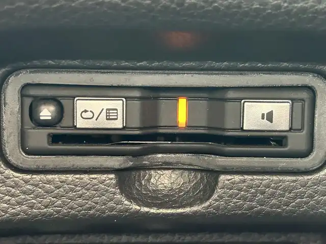 ホンダ Ｎ ＢＯＸ カスタム L ターボ コーディネートスタイル 愛媛県 2021(令3)年 5.3万km プレミアムクリスタルレッドM 登録時走行距離：52267km/社外ナビ/CD/DVD/BT/フルセグTV/HDMI/ETC/バックカメラ/デジタルインナーミラー/パドルシフト/追従クルコン/レーンキープアシスト/パーキングアシスト/衝突軽減システム/横滑り防止装置/盗難防止装置/両側パワスラ/社外エアロ(F/S/R)/LEDヘッドライト/LEDフォグランプ/オートライト/エンジンスタートボタン/スマートキー/純正アルミホイール