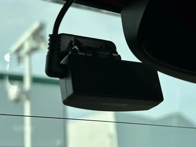 ホンダ Ｎ ＢＯＸ カスタム L ターボ コーディネートスタイル 愛媛県 2021(令3)年 5.3万km プレミアムクリスタルレッドM 登録時走行距離：52267km/社外ナビ/CD/DVD/BT/フルセグTV/HDMI/ETC/バックカメラ/デジタルインナーミラー/パドルシフト/追従クルコン/レーンキープアシスト/パーキングアシスト/衝突軽減システム/横滑り防止装置/盗難防止装置/両側パワスラ/社外エアロ(F/S/R)/LEDヘッドライト/LEDフォグランプ/オートライト/エンジンスタートボタン/スマートキー/純正アルミホイール