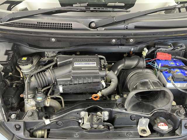 ホンダ Ｎ ＢＯＸ カスタム G ターボ Lパッケージ 栃木県 2015(平27)年 5.8万km スマートブラック KENWOOD7インチナビ/【CD/DVD/フルセグTV】/あんしんパッケージ/シティブレーキアクティブシステム/・低速域衝突軽減ブレーキ＋誤発進抑制機能/ハーフレザーシート/両側パワースライドドア/ディスチャージヘッドライト/バックカメラ/ETC/純正フロアマット/ドアバイザー/スーパーＵＶカットフロントドアガラス/　ＩＲカットフロントウィンドウ・フロントドアガラス/リア席サンシェード/純正15インチアルミホイール/プッシュスタート/ステアリングリモコン/スペアキー1本