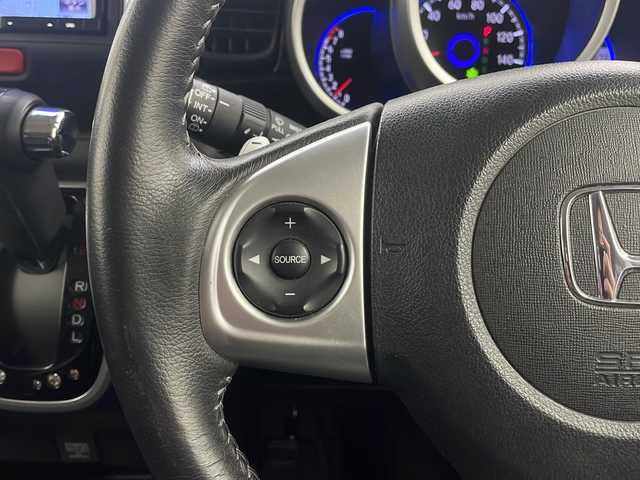 ホンダ Ｎ ＢＯＸ カスタム G ターボ Lパッケージ 栃木県 2015(平27)年 5.8万km スマートブラック KENWOOD7インチナビ/【CD/DVD/フルセグTV】/あんしんパッケージ/シティブレーキアクティブシステム/・低速域衝突軽減ブレーキ＋誤発進抑制機能/ハーフレザーシート/両側パワースライドドア/ディスチャージヘッドライト/バックカメラ/ETC/純正フロアマット/ドアバイザー/スーパーＵＶカットフロントドアガラス/　ＩＲカットフロントウィンドウ・フロントドアガラス/リア席サンシェード/純正15インチアルミホイール/プッシュスタート/ステアリングリモコン/スペアキー1本