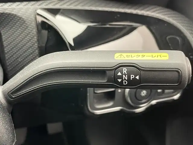 メルセデス・ベンツ Ａ２００ｄ 愛知県 2019(令1)年 4.5万km ポーラホワイト 純正１０．２５型ナビ　バックカメラ　禁煙車　シートヒーター　ハーフレザー　ナビゲーションパッケージ　レーダーセーフティパッケージ　ＢＳＭ　衝突軽減　追従クルコン　ＥＴＣ２．０　ドラレコ　ＬＥＤライト