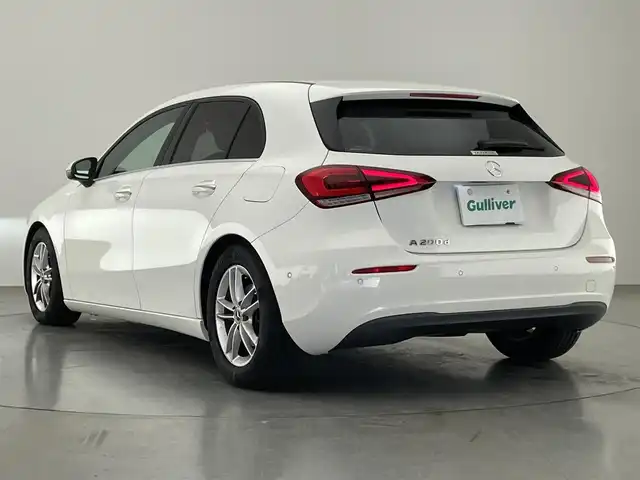 メルセデス・ベンツ Ａ２００ｄ 愛知県 2019(令1)年 4.5万km ポーラホワイト 純正１０．２５型ナビ　バックカメラ　禁煙車　シートヒーター　ハーフレザー　ナビゲーションパッケージ　レーダーセーフティパッケージ　ＢＳＭ　衝突軽減　追従クルコン　ＥＴＣ２．０　ドラレコ　ＬＥＤライト
