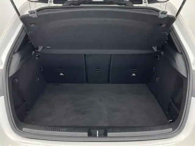 メルセデス・ベンツ Ａ２００ｄ 愛知県 2019(令1)年 4.5万km ポーラホワイト 純正１０．２５型ナビ　バックカメラ　禁煙車　シートヒーター　ハーフレザー　ナビゲーションパッケージ　レーダーセーフティパッケージ　ＢＳＭ　衝突軽減　追従クルコン　ＥＴＣ２．０　ドラレコ　ＬＥＤライト