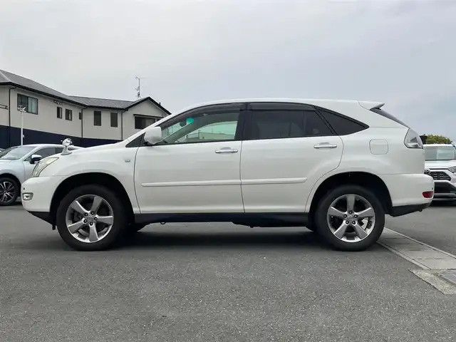 トヨタ ハリアー 240G プレミアム Lパッケージ 静岡県 2007(平19)年 10.9万km ホワイトパールクリスタルシャイン パワーステアリング/パワーウィンドウ/リモコンキー/スペアキー１本/オートエアコン/ETC/純正ナビ（CD.DVD.MD）/純正フロアマット/純正アルミホイール/D席N席パワーシート/ABS/AFS/コーナーセンサー前後/盗難防止装置/オートライト/Wエアバック