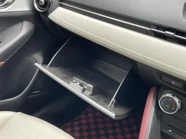 マツダ ＣＸ－３ XD ツーリング Lパッケージ 山口県 2015(平27)年 4.1万km チタニウムフラッシュマイカ ワンオーナー/純正SDナビ/AM/FM/CD/DVD/BT/USB/フルセグTV/バックカメラ/ハーフレザーシート/シートヒーター/純正アルミ/エアバッグダブル＋サイド/Boseサウンドシステム/i-ELOOP搭載/コーナーセンサー/パドルシフト/アイドリングストップ/レーンキープアシスト/TCS/クルーズコントロール/横滑り防止機能装置/プリクラッシュ/ステアリングスイッチ/スタッドレスタイヤ積み込み/４WD/保証書/取扱説明書