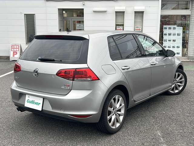 フォルクスワーゲン ゴルフ TSI ハイライン BMテクノ 愛知県 2015(平27)年 5万km タングステンシルバーメタリック /禁煙車/正規ディーラー車//純正ナビ・フルセグTV//プッシュスタート//バックカメラ//純正１７インチアルミ//アイドリングストップ//電動格納ウィンカーミラー//クルーズコントロール//ETC//オートライト//ステアスイッチ//純正フロアマット//新車保証書//取扱説明書//スペアキー