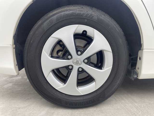 トヨタ プリウス S 三重県 2014(平26)年 6万km ホワイトパールクリスタルシャイン ワンオーナー/禁煙車/８型メモリーナビ/フルセグＴＶ ＤＶＤ/Bluetoothオーディオ/ビルトインETC/モデリスタエアロ/HIDヘッドライト/フォグライト/スマートキー/スペアキー/15インチアルミホイール