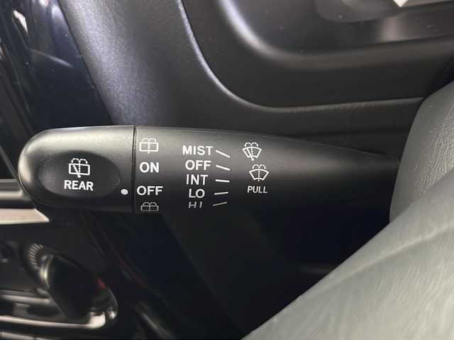 スズキ ジムニー クロスアドベンチャー 秋田県 2012(平24)年 6万km パールホワイト ４WD/前席シートヒーター　/革巻きステアリング　/社外オーディオ　/ライトレベライザー　/サイドバイザー　/純正フロアマット　/純正ＡＷ　/リモコンキー　/スペアキー有　/フォグライト　/ウィンカーミラー　/保証書　/取扱説明書