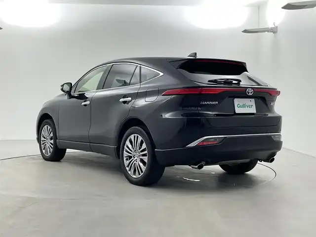 トヨタ ハリアー ハイブリッド Z レザーパッケージ 福井県 2021(令3)年 4.2万km プレシャスブラックパール 12.3インチ純正コネクティッドナビ/フルセグTV/Bluetooth/Miracast/AUX/AM/FM/JBLサウンドシステム/全方位モニター/Toyota Safety Sense/・プリクラッシュセーフティ/・レーンディパーチャーアラート/・オートハイビーム/・レーダークルーズコントロール/・ブラインドスポットモニター/ヘッドアップディスプレイ/パワーバックドア/前席パワーシート/エアシート/シートヒーター/ステアリングヒーター/革巻きステアリング/ステアリングリモコン/ステアリングチルド機構/ビルトインETC2.0/LEDヘッドライト/フォグライト/ウインカー・電動格納式ミラー/クリアランスソナー/純正19インチアルミホイル