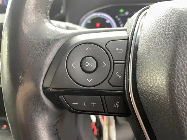 トヨタ ハリアー ハイブリッド Z レザーパッケージ 福井県 2021(令3)年 4.2万km プレシャスブラックパール 12.3インチ純正コネクティッドナビ/フルセグTV/Bluetooth/Miracast/AUX/AM/FM/JBLサウンドシステム/全方位モニター/Toyota Safety Sense/・プリクラッシュセーフティ/・レーンディパーチャーアラート/・オートハイビーム/・レーダークルーズコントロール/・ブラインドスポットモニター/ヘッドアップディスプレイ/パワーバックドア/前席パワーシート/エアシート/シートヒーター/ステアリングヒーター/革巻きステアリング/ステアリングリモコン/ステアリングチルド機構/ビルトインETC2.0/LEDヘッドライト/フォグライト/ウインカー・電動格納式ミラー/クリアランスソナー/純正19インチアルミホイル