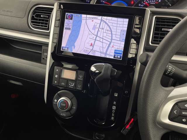 ダイハツ タント カスタム X SA 大分県 2014(平26)年 7.4万km パールホワイトⅢ 純正ディーラーナビ/バックカメラ/Bluetooth/フルセグTV/CD・DVD/AM・FM/片側パワースライドドア/衝突軽減ブレーキ/ドライブレコーダー/ETC/純正フロアマット/純正14インチアルミホイール/USB端子/プッシュスタート/スマートキー/パワーステアリング/パワーウィンドウ/電動格納ミラー