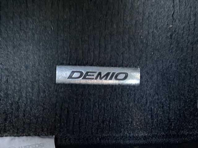 マツダ デミオ XD ツーリング 静岡県 2015(平27)年 6.2万km ソウルレッドプレミアムメタリック 純正ナビ/・ラジオ/フルセグTV/・USB/CD/DVD/AUX/主要装備/・レーダークルーズコントロール　/・ＥＴＣ　/・バックカメラ　/・ヘッドアップディスプレイ　/・ステアリングリモコン　/・パドルシフト　/・スマートシティブレーキサポート　/・オートライト　/・純正フロアマット　/・スマートキー/・アイドリングストップ/・純正アルミホイール/・コーナーセンサー/・フォグランプ/・盗難防止装置/・横滑り防止装置