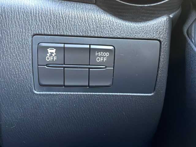 マツダ デミオ XD ツーリング 静岡県 2015(平27)年 6.2万km ソウルレッドプレミアムメタリック 純正ナビ/・ラジオ/フルセグTV/・USB/CD/DVD/AUX/主要装備/・レーダークルーズコントロール　/・ＥＴＣ　/・バックカメラ　/・ヘッドアップディスプレイ　/・ステアリングリモコン　/・パドルシフト　/・スマートシティブレーキサポート　/・オートライト　/・純正フロアマット　/・スマートキー/・アイドリングストップ/・純正アルミホイール/・コーナーセンサー/・フォグランプ/・盗難防止装置/・横滑り防止装置