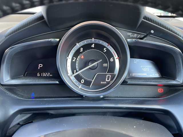 マツダ デミオ XD ツーリング 静岡県 2015(平27)年 6.2万km ソウルレッドプレミアムメタリック 純正ナビ/・ラジオ/フルセグTV/・USB/CD/DVD/AUX/主要装備/・レーダークルーズコントロール　/・ＥＴＣ　/・バックカメラ　/・ヘッドアップディスプレイ　/・ステアリングリモコン　/・パドルシフト　/・スマートシティブレーキサポート　/・オートライト　/・純正フロアマット　/・スマートキー/・アイドリングストップ/・純正アルミホイール/・コーナーセンサー/・フォグランプ/・盗難防止装置/・横滑り防止装置