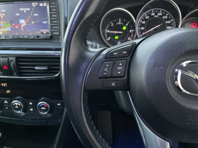 マツダ アテンザ ワゴン XD 神奈川県 2013(平25)年 10.8万km メテオグレーマイカ BOSEプレミアムサウンド/後席フリップダウンモニター/純正ナビ/（CD/DVD/FM/AM/USB/SD/BT/AUX/ワンセグTV)/バックカメラ/パドルシフト/クルーズコントロール/ETC/ルーフレール/アイドリングストップ/アダプティブ・フロントライティング・システム/ABS/横滑り防止装置/オートライト/フォグランプ/ドアバイザー/ISOFIX/純正マット/純正１９インチアルミホイール/スペアキー×１/取扱説明書