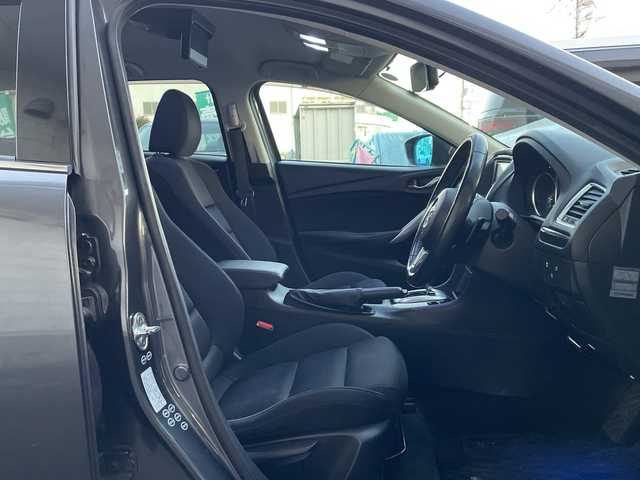 マツダ アテンザ ワゴン XD 神奈川県 2013(平25)年 10.8万km メテオグレーマイカ BOSEプレミアムサウンド/後席フリップダウンモニター/純正ナビ/（CD/DVD/FM/AM/USB/SD/BT/AUX/ワンセグTV)/バックカメラ/パドルシフト/クルーズコントロール/ETC/ルーフレール/アイドリングストップ/アダプティブ・フロントライティング・システム/ABS/横滑り防止装置/オートライト/フォグランプ/ドアバイザー/ISOFIX/純正マット/純正１９インチアルミホイール/スペアキー×１/取扱説明書