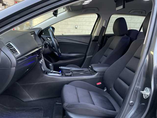 マツダ アテンザ ワゴン XD 神奈川県 2013(平25)年 10.8万km メテオグレーマイカ BOSEプレミアムサウンド/後席フリップダウンモニター/純正ナビ/（CD/DVD/FM/AM/USB/SD/BT/AUX/ワンセグTV)/バックカメラ/パドルシフト/クルーズコントロール/ETC/ルーフレール/アイドリングストップ/アダプティブ・フロントライティング・システム/ABS/横滑り防止装置/オートライト/フォグランプ/ドアバイザー/ISOFIX/純正マット/純正１９インチアルミホイール/スペアキー×１/取扱説明書