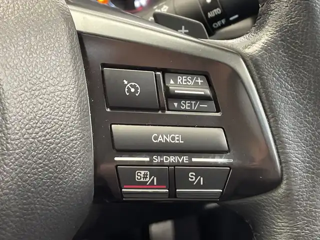 スバル レガシィ ツーリングワゴン 2．5i Lパッケージ 栃木県 2012(平24)年 5.3万km サテンホワイトパール ワンオーナー/4WD/純正ナビ/　（CD/DVD/Bluetooth/フルセグTV）/バックカメラ/STIエアロ/パワーシート/禁煙車/SI-DRIVE/オートライト/LEDヘッドライト/パドルシフト/スマートキー/プッシュスタート/アイドリングストップ/純正AW/純正フロアマット