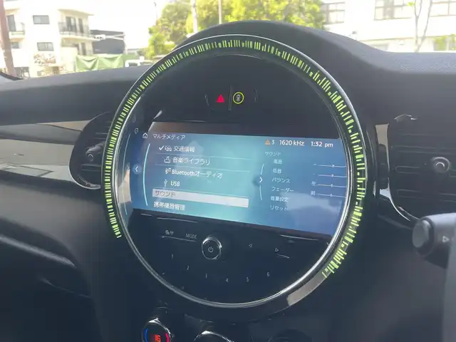 ＭＩＮＩ ＢＭＷ ミニ クーパー 兵庫県 2022(令4)年 0.5万km グレーⅡ 外部検査実施済み/・ワンオーナー/・カラー：B47 ルーフトップグレーメタリック/・ブラックルーフ/・ユニオンジャックミラーカバー/・コンフォートアクセス/・純正ナビ/・BT/USB/・ステアリングリモコン/・バックカメラ/・コーナーセンサー/・ハーフレザーシート/・アイドリングストップ/・R5/6年正規ディーラー記録簿有/・ETC/・MINI純正ドライブレコーダー前後/・純正16インチAW/・オートLEDヘッドランプ/・リヤフォグランプ/・クルーズコントロール/・インテリジェントセーフティ//衝突警告//歩行者警告//車線逸脱警告