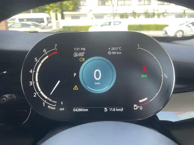 ＭＩＮＩ ＢＭＷ ミニ クーパー 兵庫県 2022(令4)年 0.5万km グレーⅡ 外部検査実施済み/・ワンオーナー/・カラー：B47 ルーフトップグレーメタリック/・ブラックルーフ/・ユニオンジャックミラーカバー/・コンフォートアクセス/・純正ナビ/・BT/USB/・ステアリングリモコン/・バックカメラ/・コーナーセンサー/・ハーフレザーシート/・アイドリングストップ/・R5/6年正規ディーラー記録簿有/・ETC/・MINI純正ドライブレコーダー前後/・純正16インチAW/・オートLEDヘッドランプ/・リヤフォグランプ/・クルーズコントロール/・インテリジェントセーフティ//衝突警告//歩行者警告//車線逸脱警告