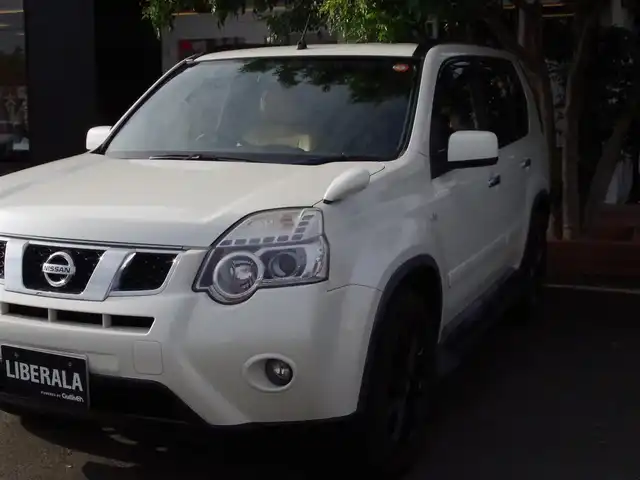 日産 エクストレイル 20Xtt 埼玉県 2013(平25)年 8.9万km ブリリアントホワイトパール ブラックハーフザーシート/オートクルーズコントロール/カロッツェリアナビ/Bluetooth/CD/DVD/社外ブラックホイール(IMPUL)/スタッドレスタイヤ