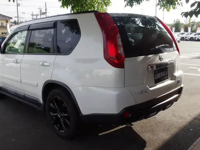 日産 エクストレイル 20Xtt 埼玉県 2013(平25)年 8.9万km ブリリアントホワイトパール ブラックハーフザーシート/オートクルーズコントロール/カロッツェリアナビ/Bluetooth/CD/DVD/社外ブラックホイール(IMPUL)/スタッドレスタイヤ